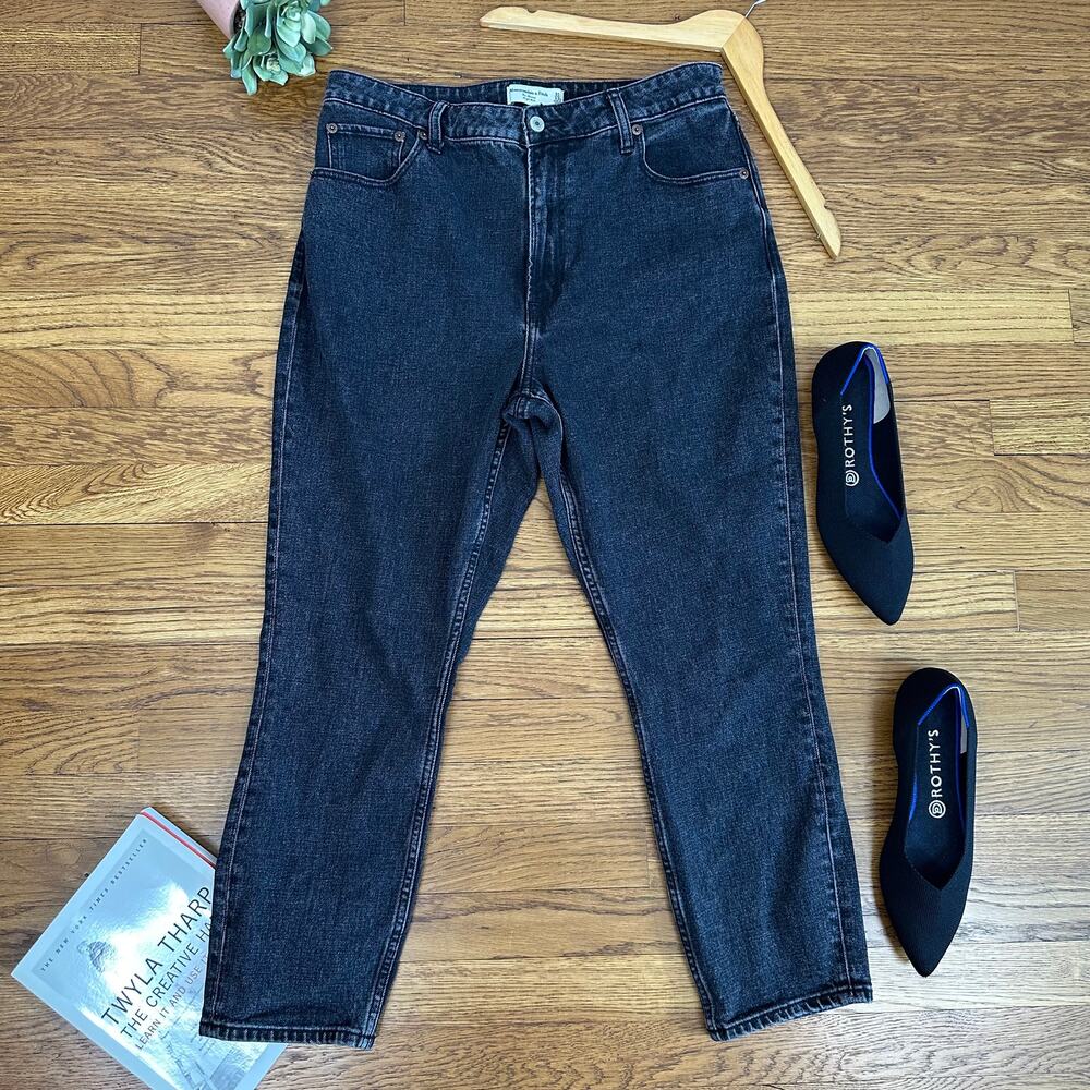 Abercrombie & Fitch Black The Skinny High Rise Curve Love Jeans